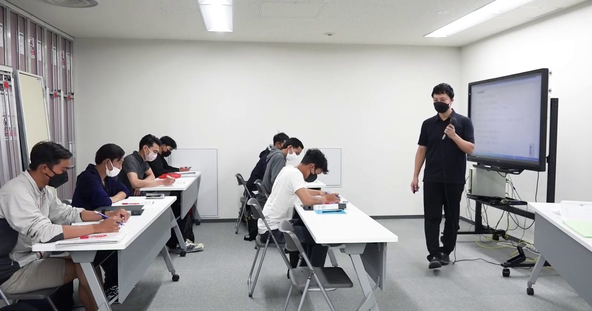 Kelas belajar WNI persiapan ujian Tokutei Ginou No.2 Konstruksi